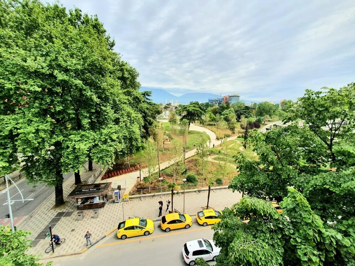 Grand House Rooms Tirana